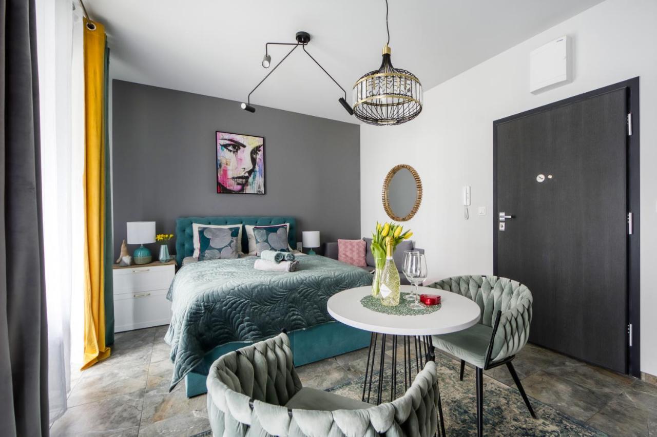 Metropark Krzemieniecka-lux Apartment Warsaw
