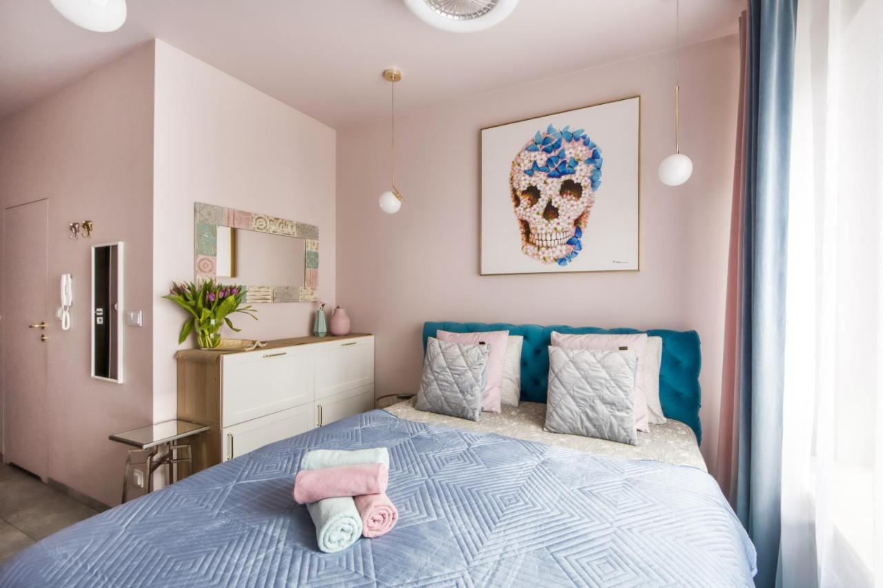 Apartament Mini Deluxe Metro Park Krzemieniecka *